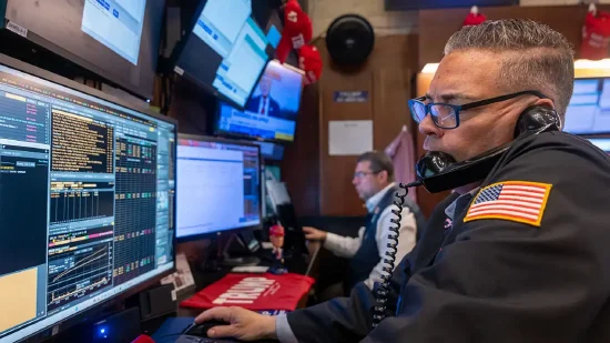 牛客栈 早盘：美股继续上扬 英伟达市值一度突破4万亿美元